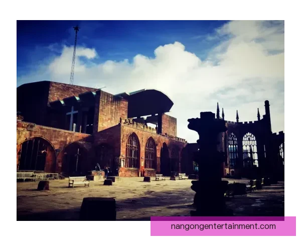 从荣耀到重生：考文垂俱乐部百年风雨与未来蓝图传奇征程与城市精神象征