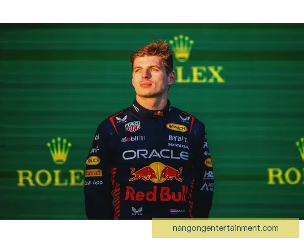 F1赛季最新动态：奔驰车队领队谈未来规划与车手阵容调整