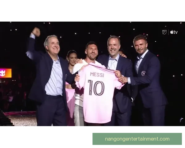 梅西加盟迈阿密国际后首度亮相 震撼亮相激发球迷热情 梅西加盟迈阿密国际后首度亮相 震撼亮相激发球迷热情