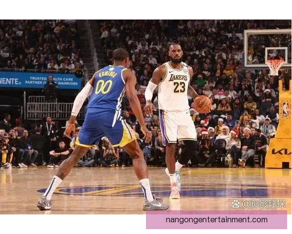 詹姆斯关键时刻连得两分助湖人逆转取胜勇士